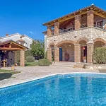 Graziela Villa Baderna