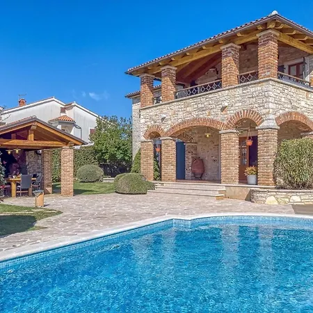 Graziela Villa Baderna